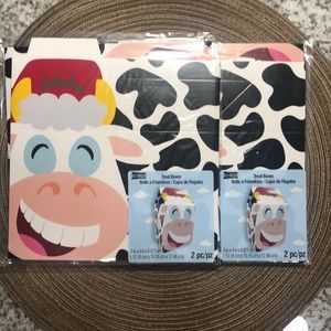2 Pkgs Cow Treat Boxes